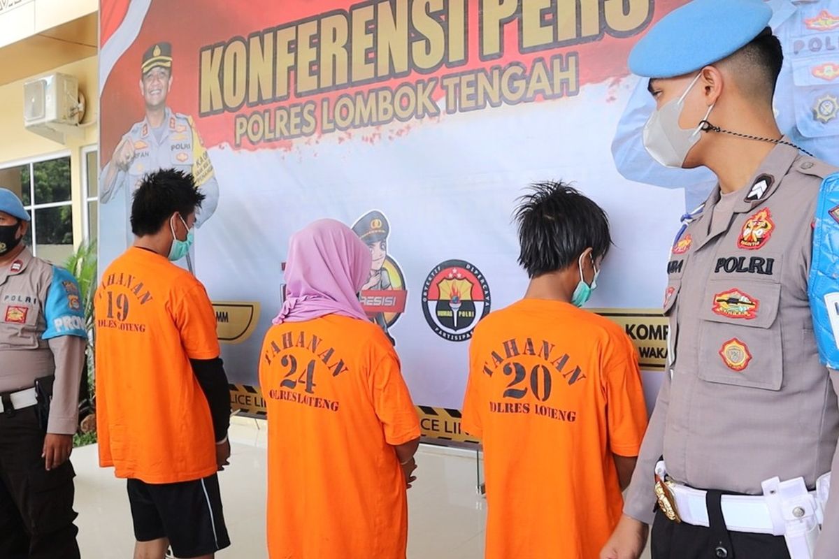 Tiga tersangka pelaku yang melakukan pembunuh berencana di Desa Lantan, Lombok Tengah
