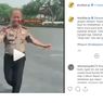 Viral, Postingan Lucu Instagram Khofifah: Kamu Pura-pura Kuat, Padahal Ambyar