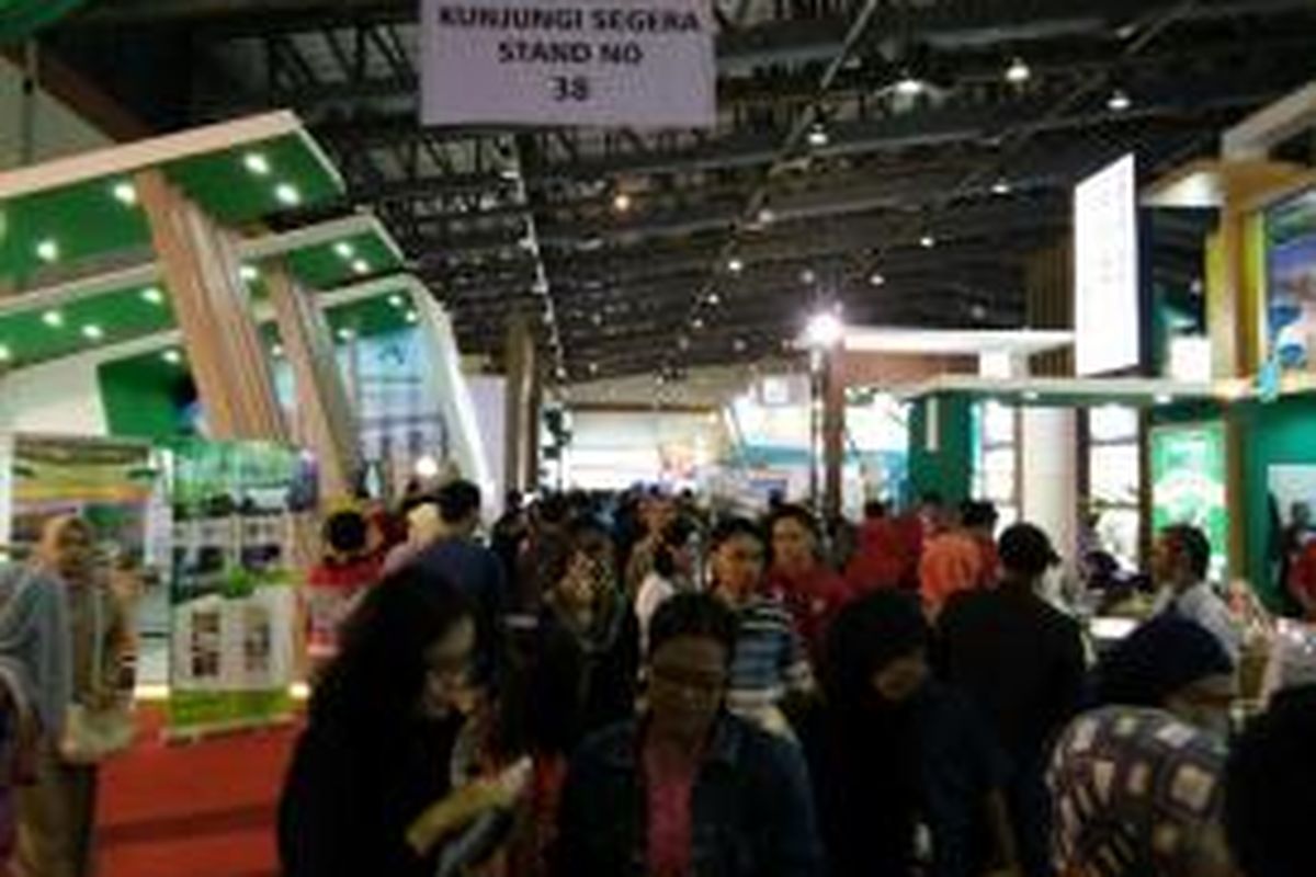 Suasana Property Indonesia Expo 2015 di Jakarta Convention Center, Senayan, Jakarta (19/2/2015).