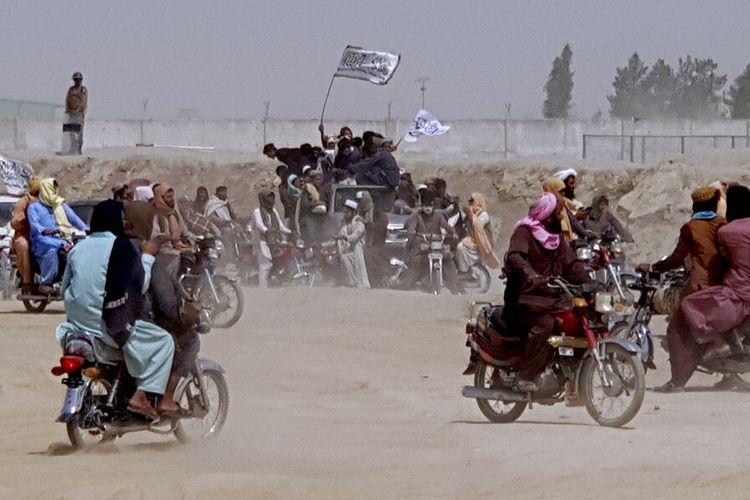 Foto : Afghanistan Klaim Pakistan Beri Bantuan kepada Taliban