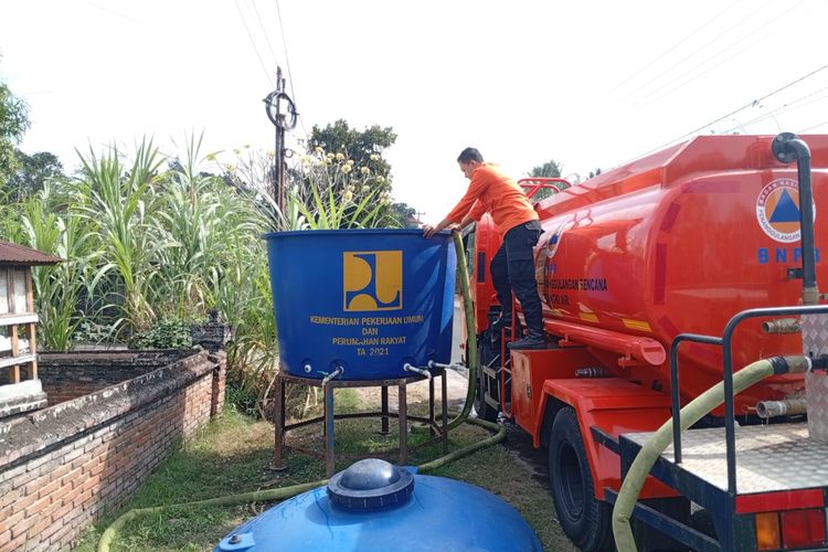 Kemarau Panjang, 450 KK di Jembrana Kesulitan Air Bersih