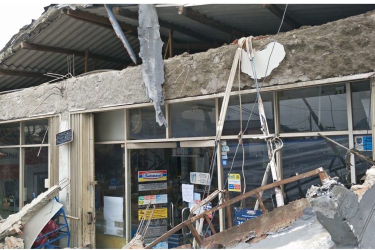 Indomaret di Jalan Nusantara, Pasir Gunung Selatan, Cimanggis, Depok, Senin (6/5/2019).