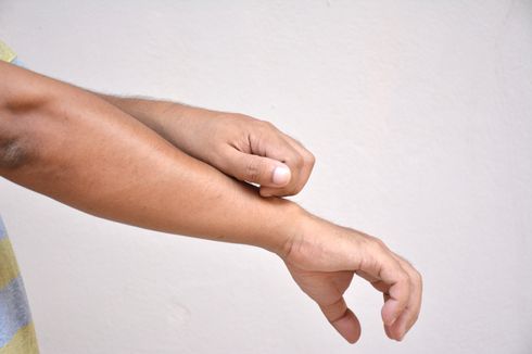 Alasan Dermatitis Atopik pada Manula Lebih Sulit Disembuhkan