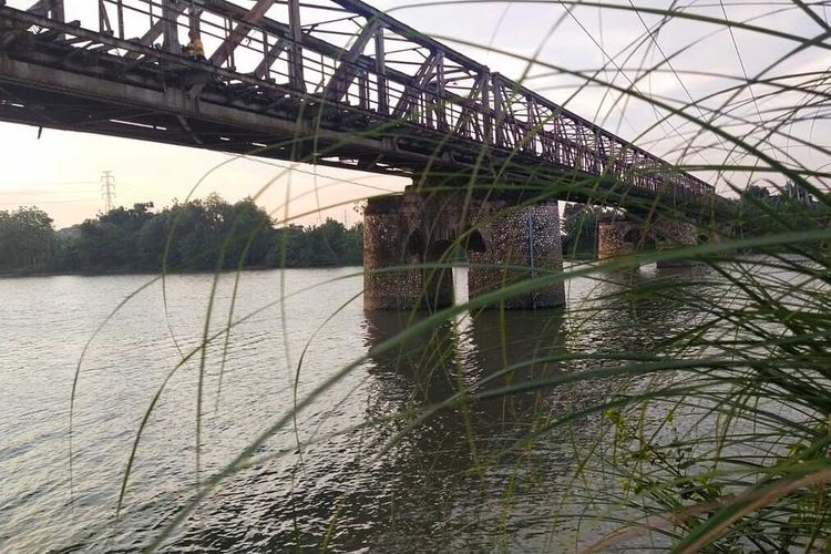 Bengawan Solo, Sungai Terpanjang Di Pulau Jawa Yang Menjadi Inspirasi ...