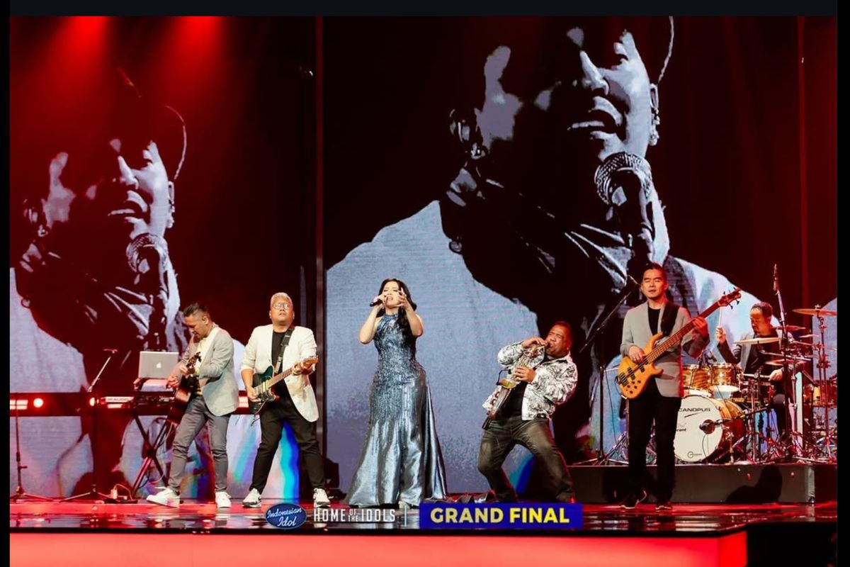 Lagu-lagu terbaik Glenn Fredly dibawakan secara bergantian oleh Fajar Noor maupun Shabrina Leanor dalam Grand Final Indonesian Idol 2025, Senin (12/5/2025).