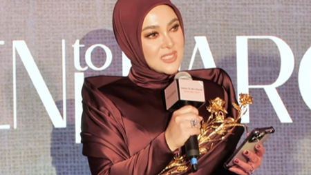Syahrini Terima Penghargaan dari UNESCO di Cannes