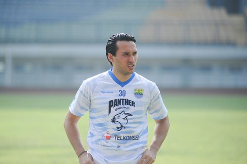 Profil Ezra Walian, Mesin Gol Anyar yang Antarkan Persib ke Final Piala Menpora