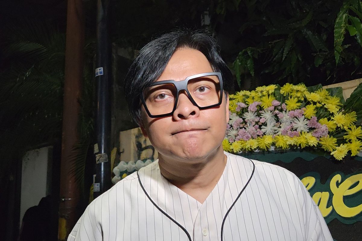 Armand Maulana Hadiri Khataman Al-Qur'an untuk Vidi Aldiano di Cilandak