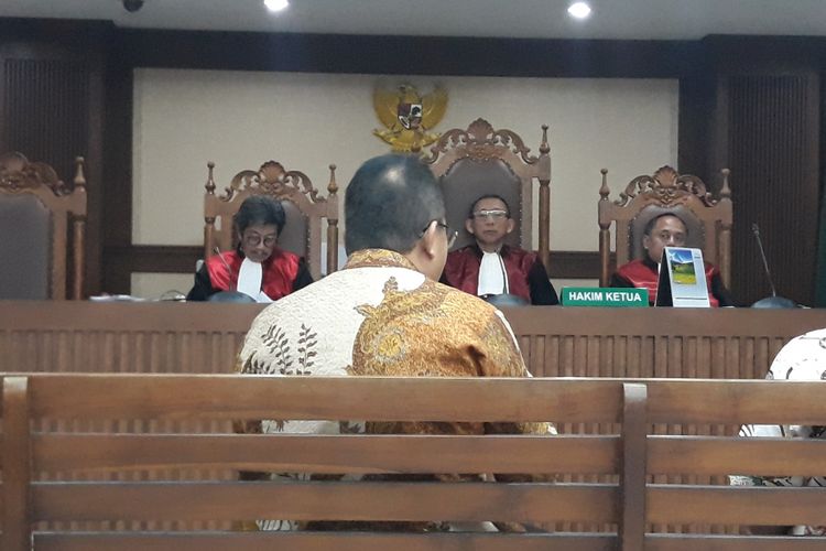 Wali Kota Tasikmalaya Budi Budiman bersaksi di Pengadilan Tipikor Jakarta, Senin (17/12/2018).