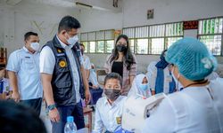 Tertinggi di Sumut, Vaksinasi Covid-19 Dosis 1 Kota Medan Capai 76,25 Persen, Pelajar 50 Persen
