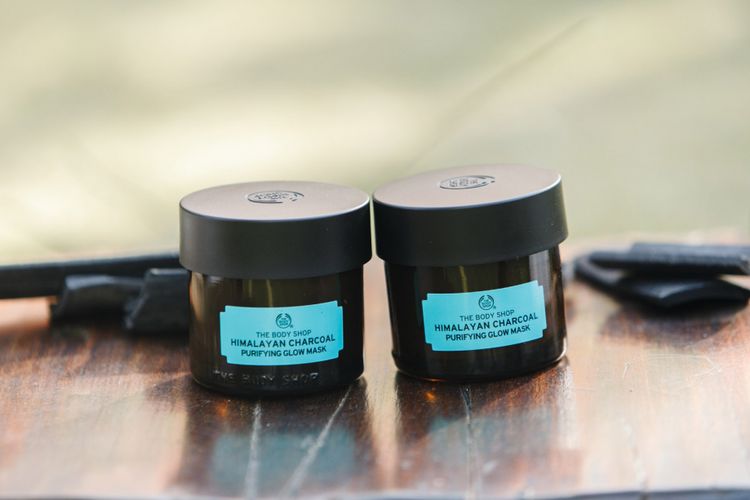 Himalayan Charcoal Purifying Glow Mask