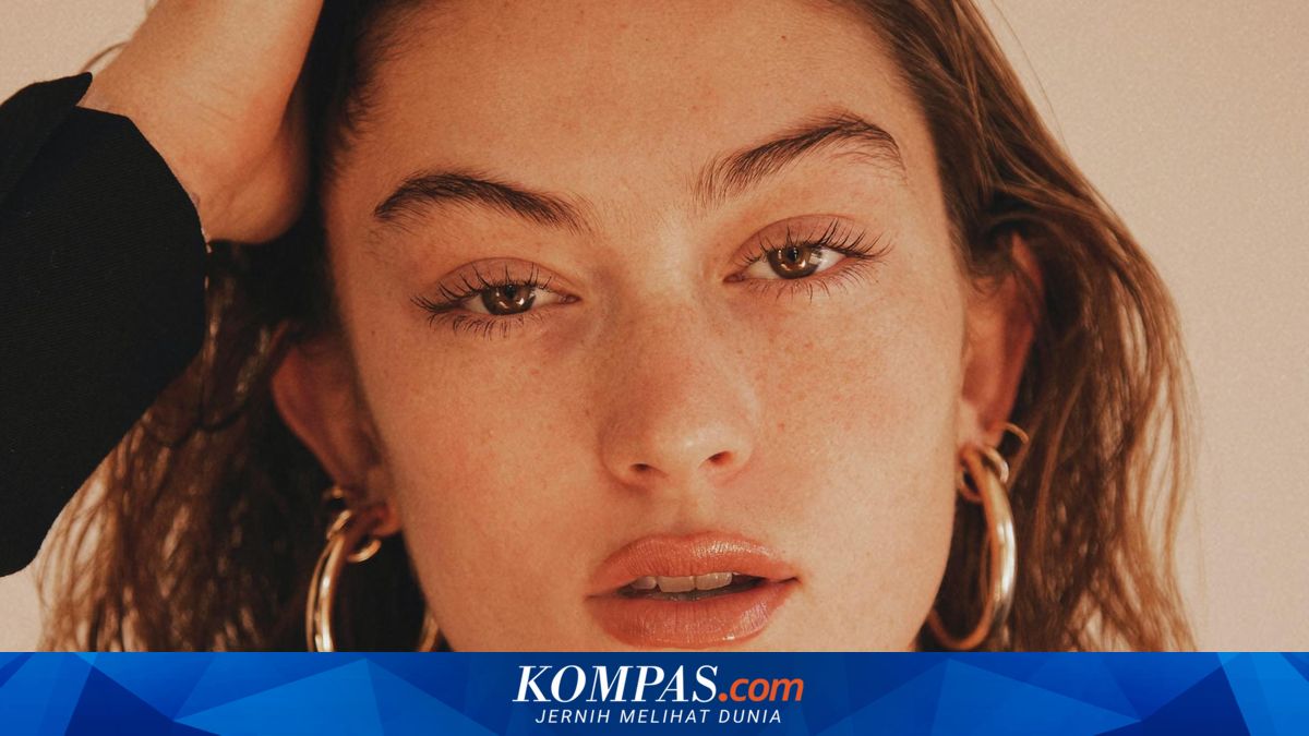 6 Rahasia Makeup Glowy yang Bikin Wajah Tampak Fresh dan Natural