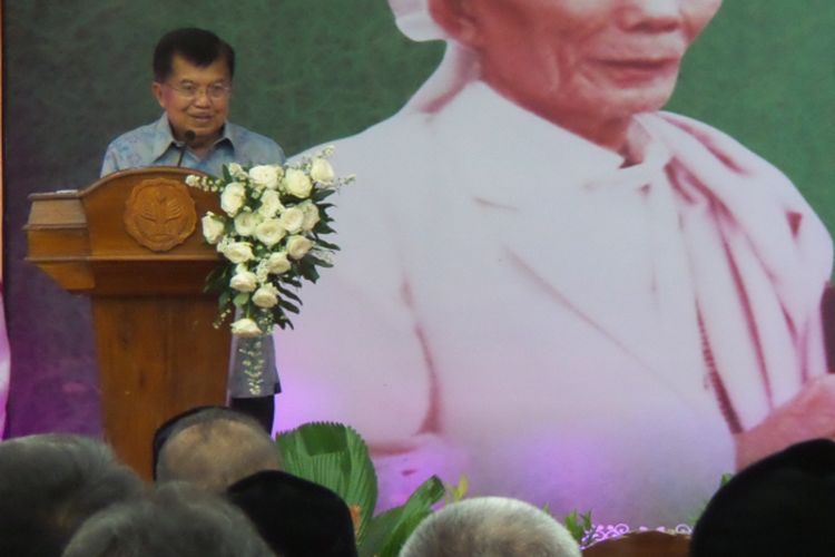 Wakil Presiden Jusuf Kalla saat menyampaikan sambutan pada seminar nasional Nahdlatul Wathan di UNJ, Rabu (5/4/2017).