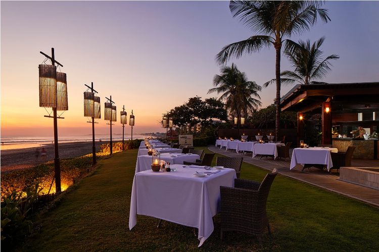 Breeze at the Samaya, restoran tepi laut di Seminyak untuk makan malam romantis sambut Valentine