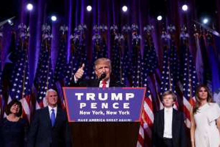 NEW YORK, NY - NOVEMBER 09: Republican president-elect Donald Trump delivers his acceptance speech during his election night event at the New York Hilton Midtown in the early morning hours of November 9, 2016 in New York City. Donald Trump defeated Democratic presidential nominee Hillary Clinton to become the 45th president of the United States.   Chip Somodevilla/Getty Images/AFP