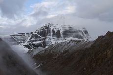 Gunung Kailash, Rumah Dewa Siwa dan Puncak Paling Misterius di Dunia