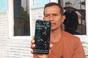 Harap-harap Cemas Wariyeb Menanti Kabar Menantunya yang Hilang dalam Kecelakaan KM Virgo Transport 8