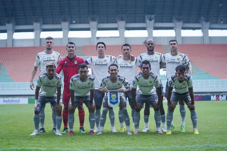 Starting eleven Persib Bandung dalam laga uji coba melawan Persikabo 1973 mengisi kekosongan saat Liga 1 2022-2023 terhenti. Laga digelar Minggu (27/11/2022) di Stadion Pakansari, Kabupaten Bogor.
