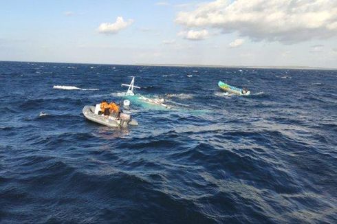Perahu Nelayan Terbalik di Teluk Tomini Gorontalo, 4 Orang Berhasil Diselamatkan