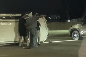 Kronologi Fortuner Diduga Ngebut 100 Km/Jam di Tol Desari hingga Terguling