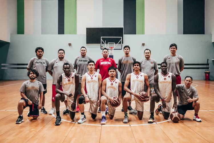 Pemusatan latihan (TC) timnas basket Indonesia di GBK Arena, Senayan, Jakarta Pusat, Kamis (6/5/2021). 