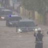 Mobil Dinas Jokowi Terabas Banjir di Kalimantan Selatan
