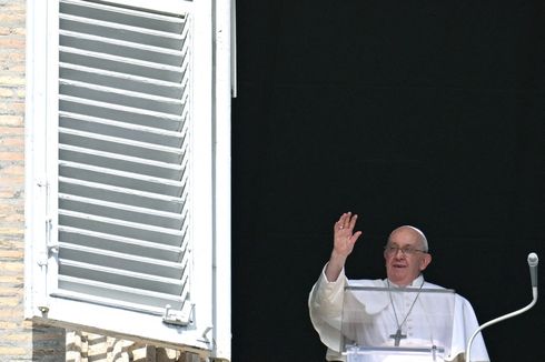 Paus Fransiskus Mengaku Menderita Bronkitis Akut dan Menular