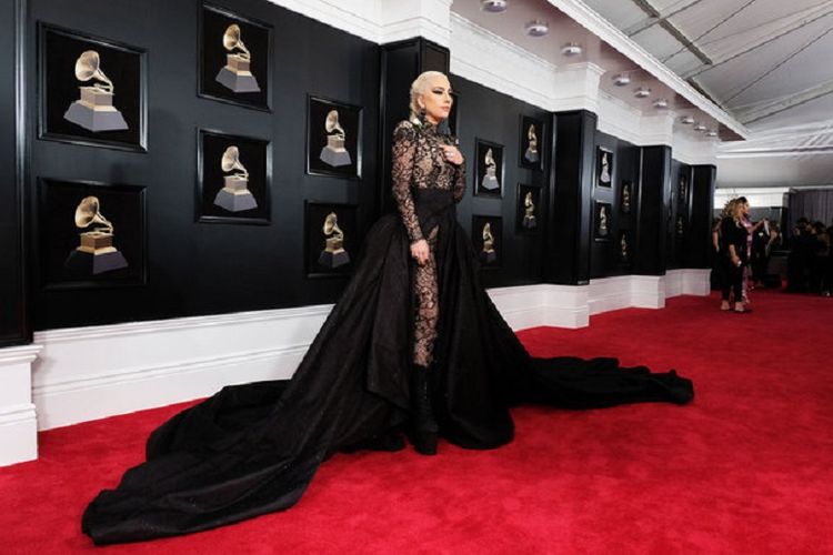 Lady Gaga menghadiri Grammy Awards ke-57 di Staples Center di Los Angeles, AS, pada 8 Februari 2015.