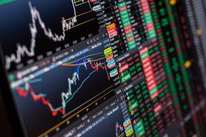 Saham IPO Sering ARA Berkali-kali, Analis Ingatkan Ritel Jangan Terjebak Hype