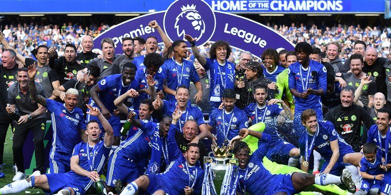 Chelsea menjuarai Premier League 2016-2017.  