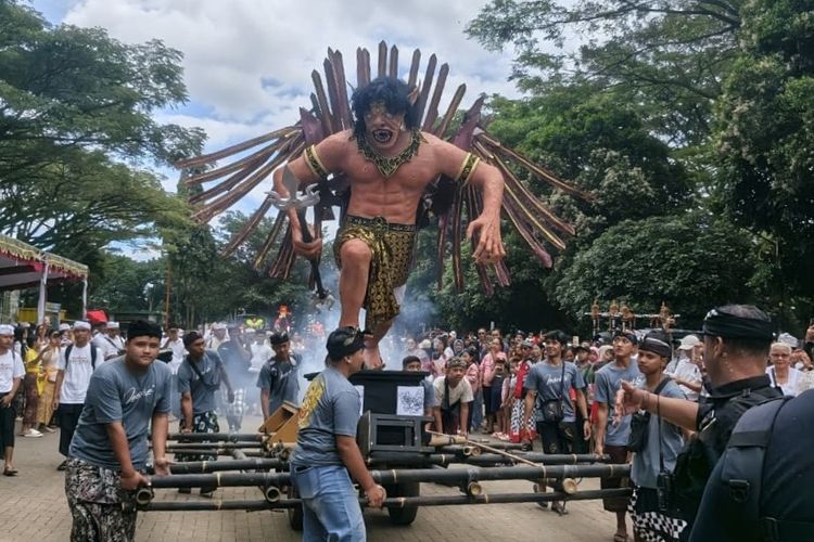 Meriah dan Penuh Makna, Kirab Ogoh-ogoh Warnai Tawur Agung Kesanga di Malang