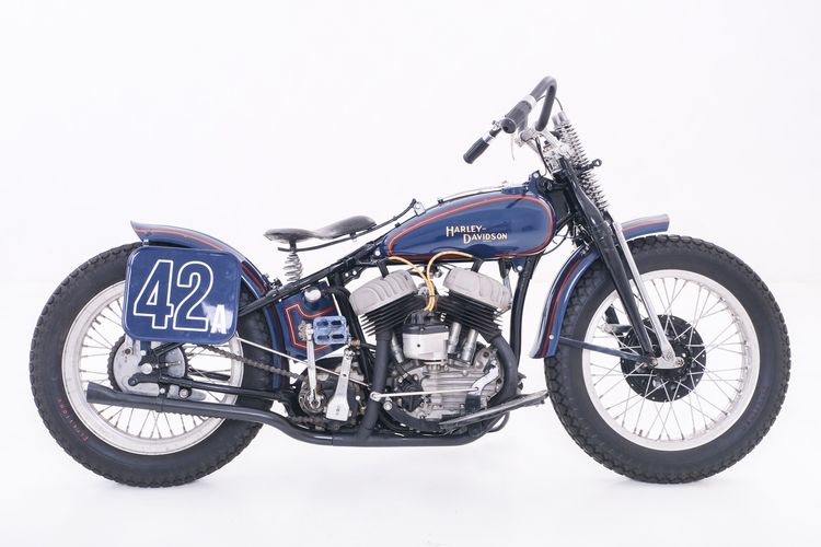 Harley-Davidson WLA lansiran 1942 hasil restorasi oleh Pitstop Motor Werk