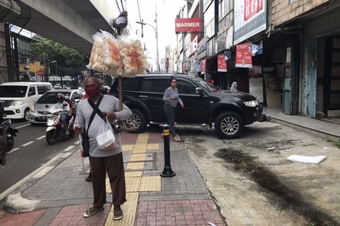 [POPULER JABODETABEK] Tunanetra Tabrak Truk di Trotoar | PSI Disebut Cari Panggung