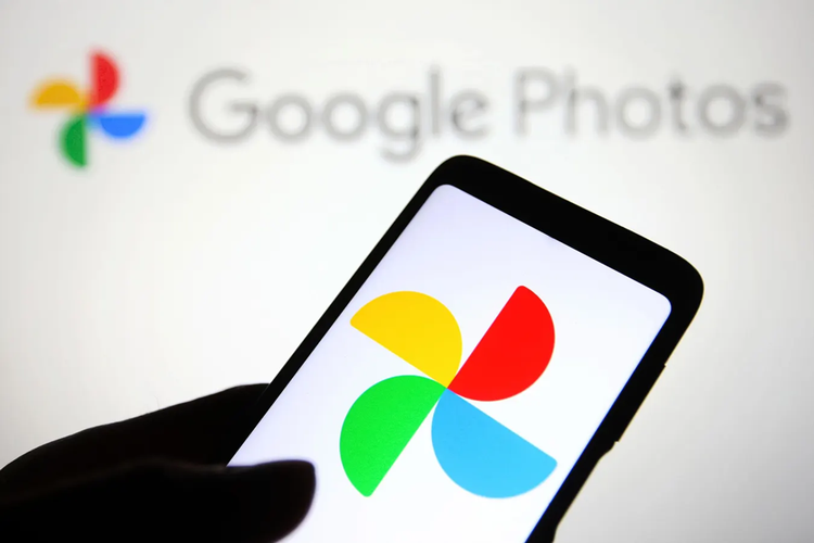 Ilsutrasi Google Photos. layanan penyimpanan foto berbasis cloud dari Google.
