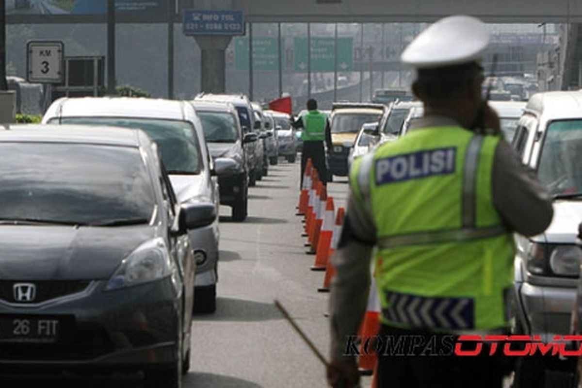 Gakum pembatasan kendaraan plat nomor ganjil-genap tak akan efektif dilakukan manual.