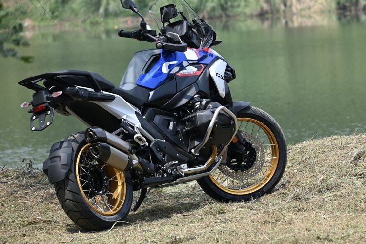 BMW R 1300 GS Thropy by ERI