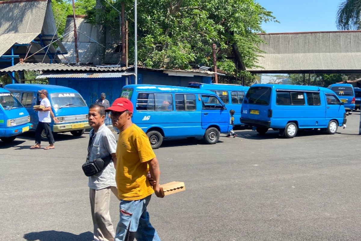 Kondisi Angkot di Terminal Arjosari. 