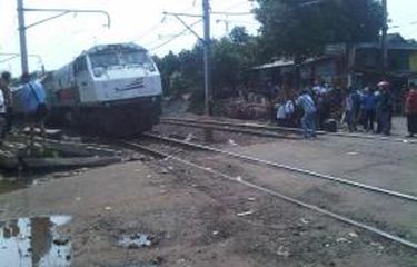 Mulai Senin, Lintasan Rel Bintaro Jadi Satu Arah