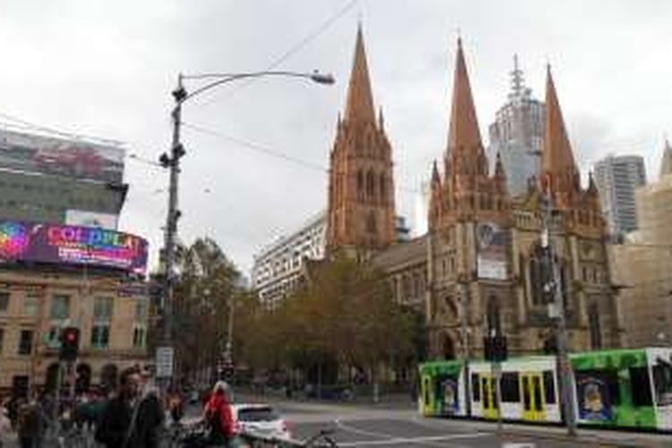 Suasana di Federation Square, salah satu sudut kota yang ramai di Melbourne, Victoria, Australia.