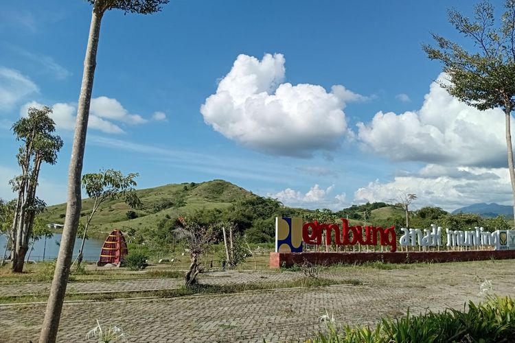 Ganti Rugi Belum Dibayar, Warga Blokir Akses Masuk Embung Labuan Bajo