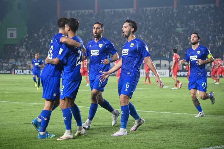 Persib dan Borneo FC Lalui Jadwal Padat, Bung Kus Sebut Klub Lain Bisa Diuntungkan
