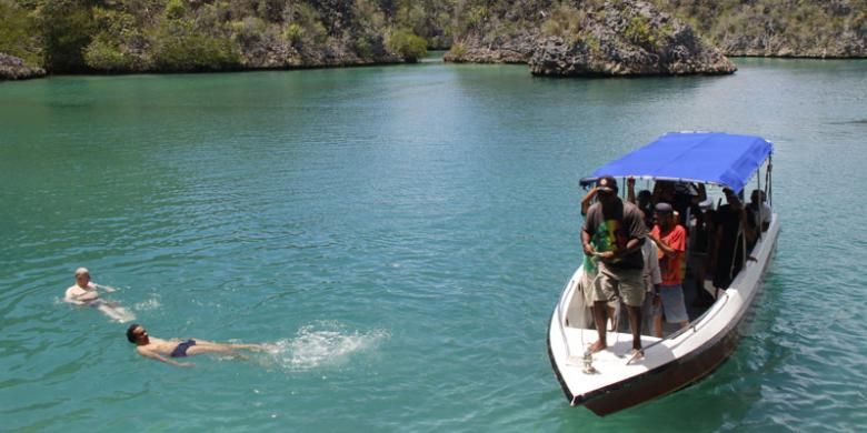Destinasi wisata Pianemo, di Kabupaten Raja Ampat, Papua Barat, Kamis (5/5/2016).