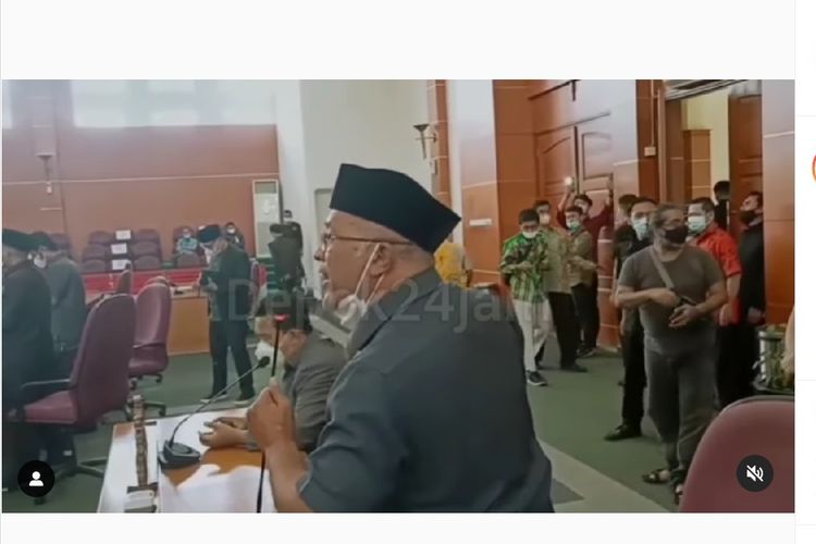Video viral anggota DPRD Kota Depok marah-marah dalam sidang paripurna di Gedung DPRD Kota Depok pada Kamis (29/4/2022).