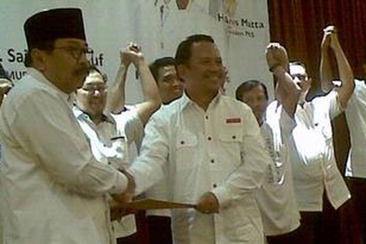 PKS menyerahkan dukungan resmi kepada Cagub Jatim petahan, Soekarwo.