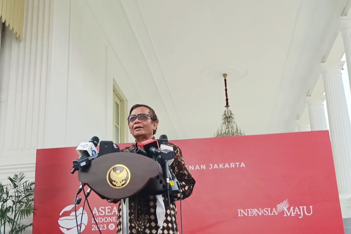 Menkopolhukam Mahfud MD di Kompleks Istana Kepresidenan, Senin (6/2/2023).