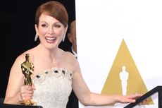 Julianne Moore dan Eddie Redmayne Beri Inspirasi dan Semangat lewat Akting