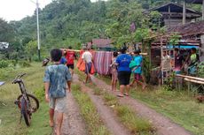 Perjuangan Pasien Kritis di Mamuju, Ditandu Naik Perahu 7 Kilometer ke Puskesmas Terdekat