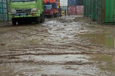 Berlumpur Setiap Kali Hujan Turun, Kondisi Terminal Peti Kemas Pelabuhan Tunon Taka Jadi Sorotan Warganet