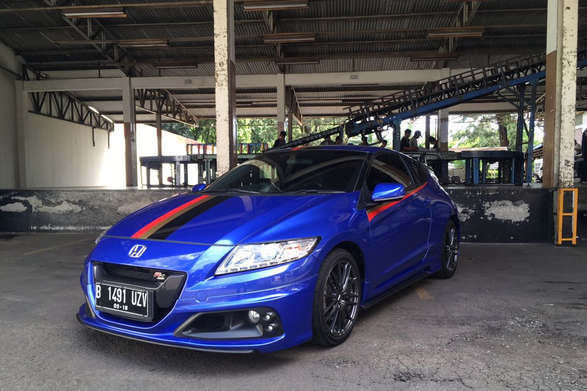 Honda CR-Z hasil rumah modifkasi Mugen yang dijual hanya 300 unit