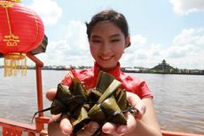 Kemeriahan Festival Bakcang dan Tradisi Mandi Peh Cun di Pontianak